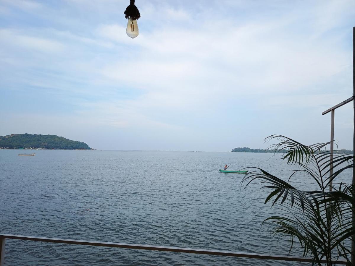 Gs Home On The Bay - Super Sea View Glass Studio Apartment Vagator Εξωτερικό φωτογραφία
